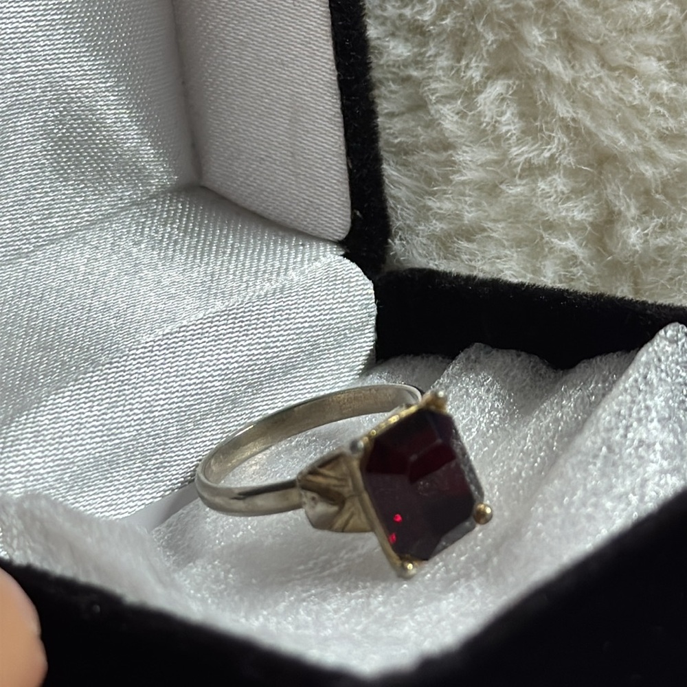 Ruby 4ct Vintage Gemstone Ring - image 3